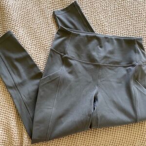 32 Degree Cool Gray Leggings Women's Size S NWOT Never Worn